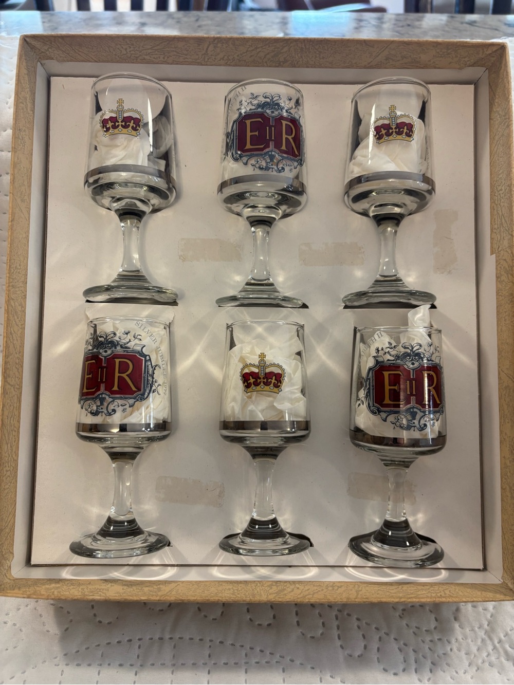 Very rare Queen Elizabeth silver jubilee sherry glass set